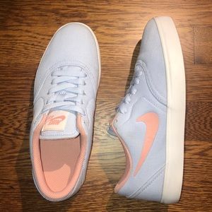 Nike SB sneakers